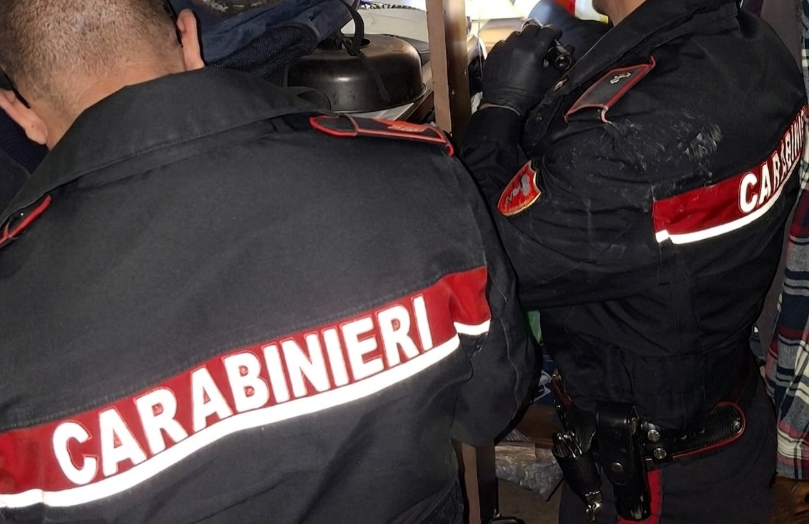 Anziana arrestata dopo l’omicidio del marito a coltellate
