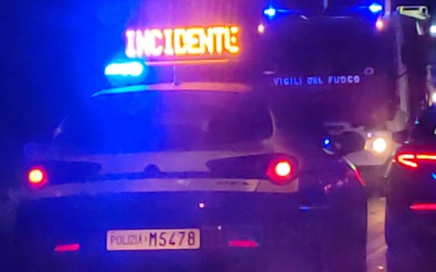 Operaio di 41 anni ferito in un cantiere a Bologna